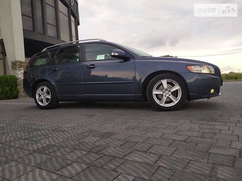 Універсал Volvo V50 2010 в Стрию