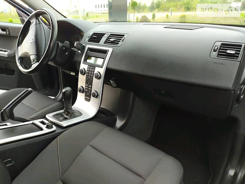 Універсал Volvo V50 2010 в Стрию