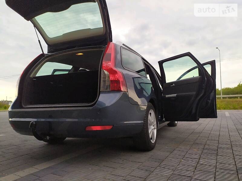 Універсал Volvo V50 2010 в Стрию