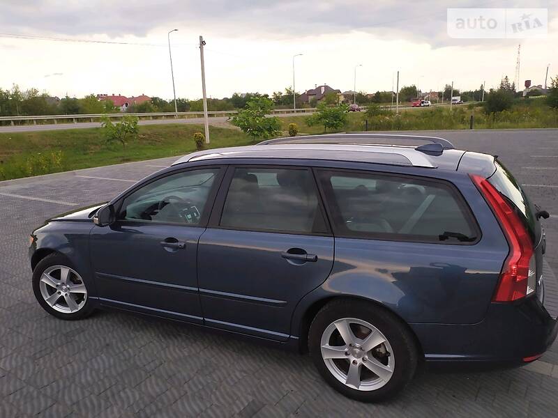 Універсал Volvo V50 2010 в Стрию