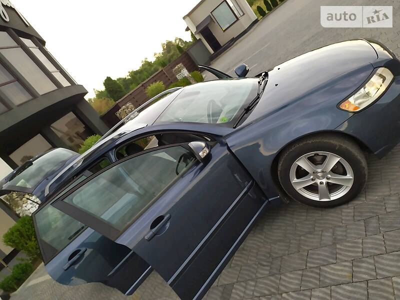 Універсал Volvo V50 2010 в Стрию