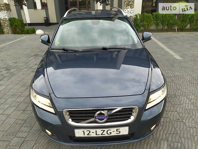 Універсал Volvo V50 2010 в Стрию