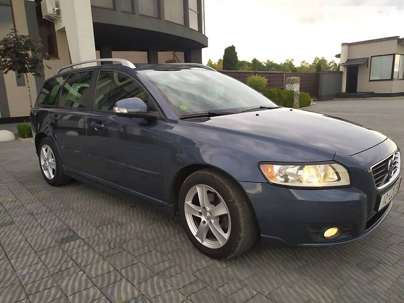 Універсал Volvo V50 2010 в Стрию