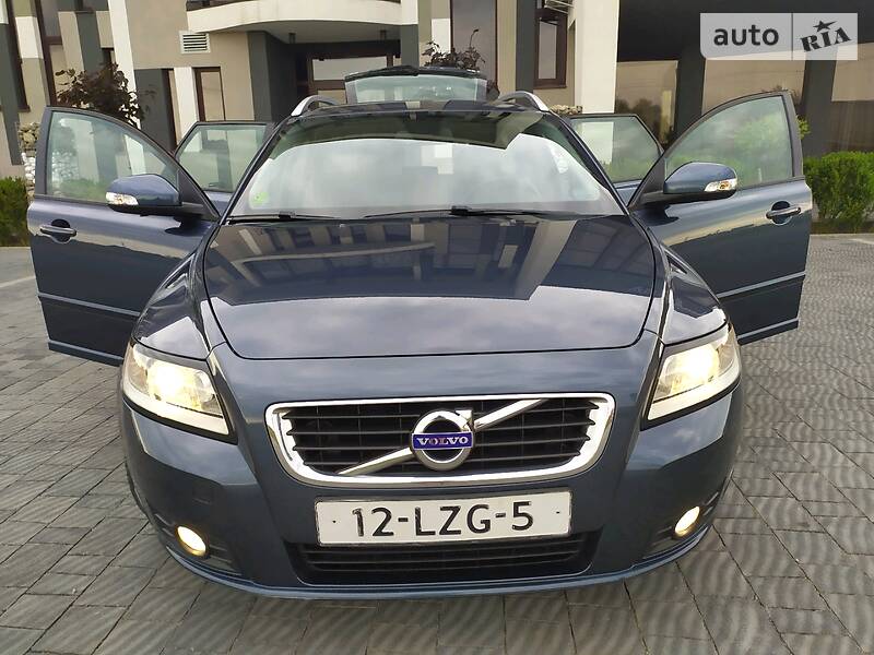 Універсал Volvo V50 2010 в Стрию