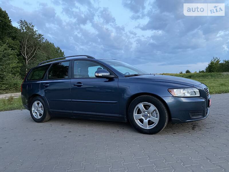 Універсал Volvo V50 2010 в Рівному фото 2 Універсал Volvo V50 2010 в Рівному