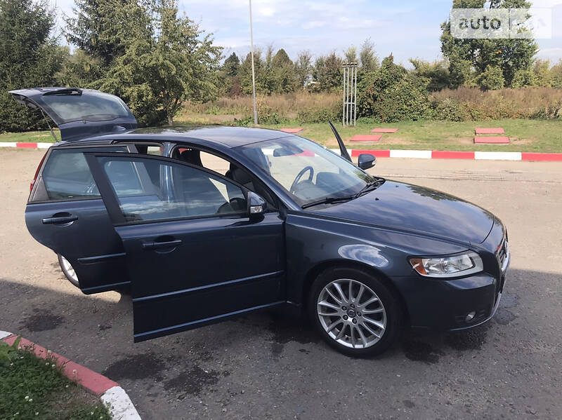 Універсал Volvo V50 2011 в Жидачові