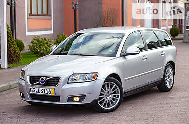 Volvo V50 2011