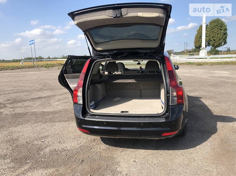 Универсал Volvo V50 2008 в Дрогобыче