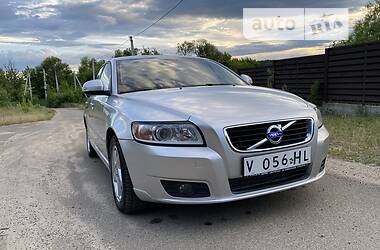 Універсал Volvo V50 2011 в Бучі