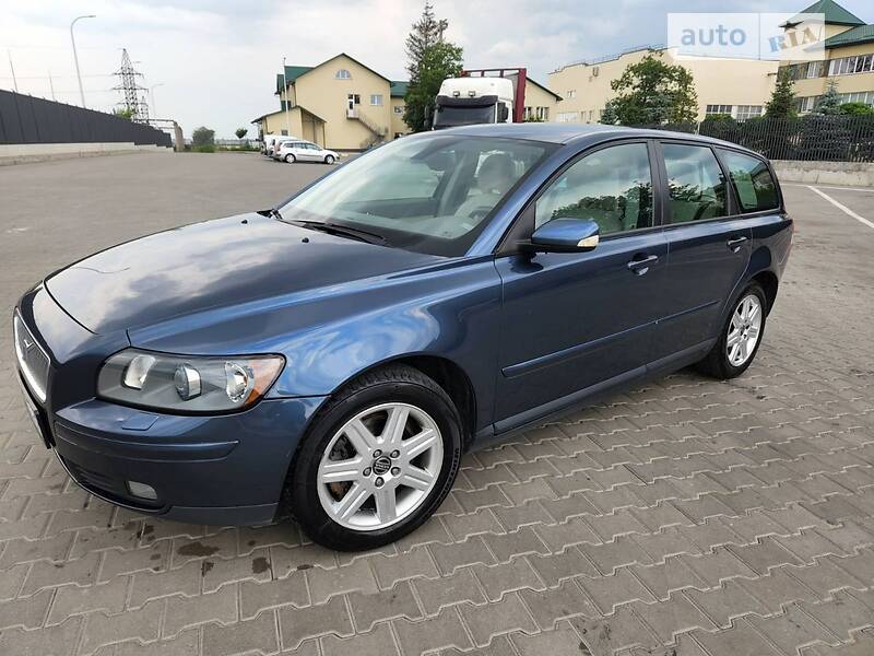 Volvo V50