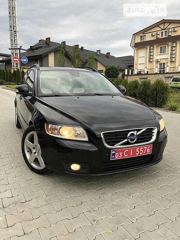 Volvo V50