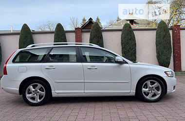 Универсал Volvo V50 2012 в 