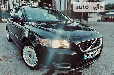 Volvo V50 2009
