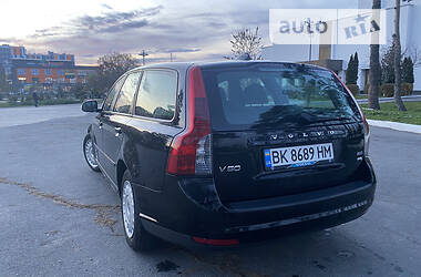 Универсал Volvo V50 2009 в 