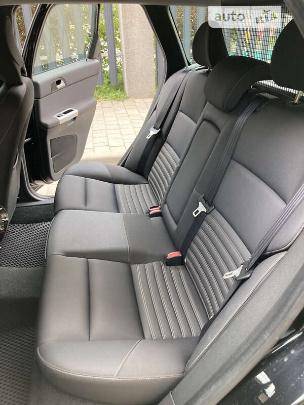 Универсал Volvo V50 2010 в Львове фото 11 Универсал Volvo V50 2010 в Львове