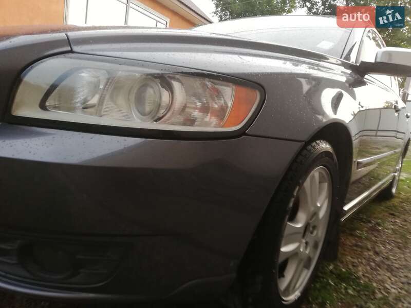 Універсал Volvo V50 2009 в Чемерівцях