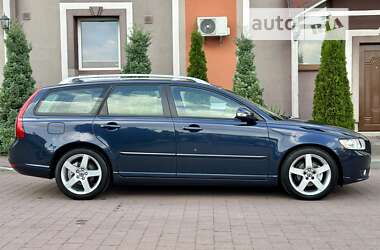 Универсал Volvo V50 2012 в 