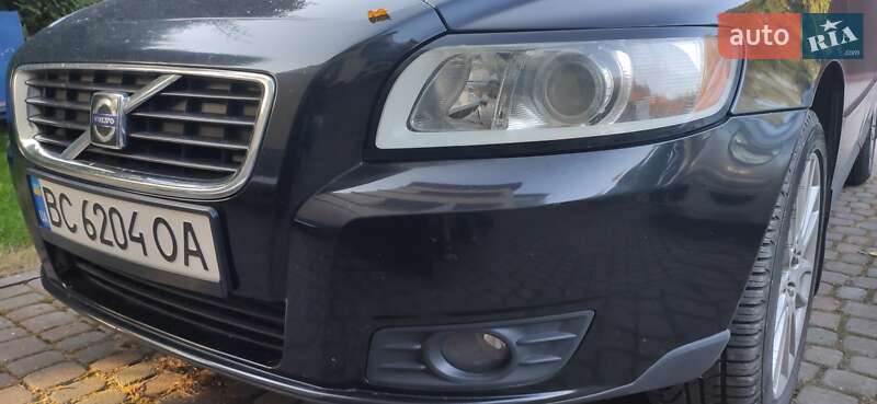 Універсал Volvo V50 2010 в Львові