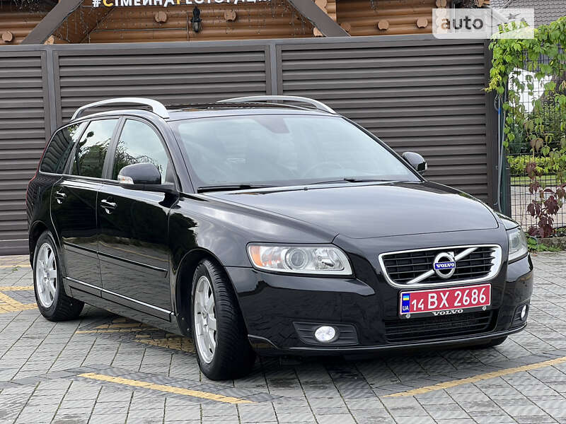 Универсал Volvo V50 2012 в Стрые
