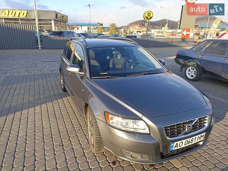 Volvo V50 2009