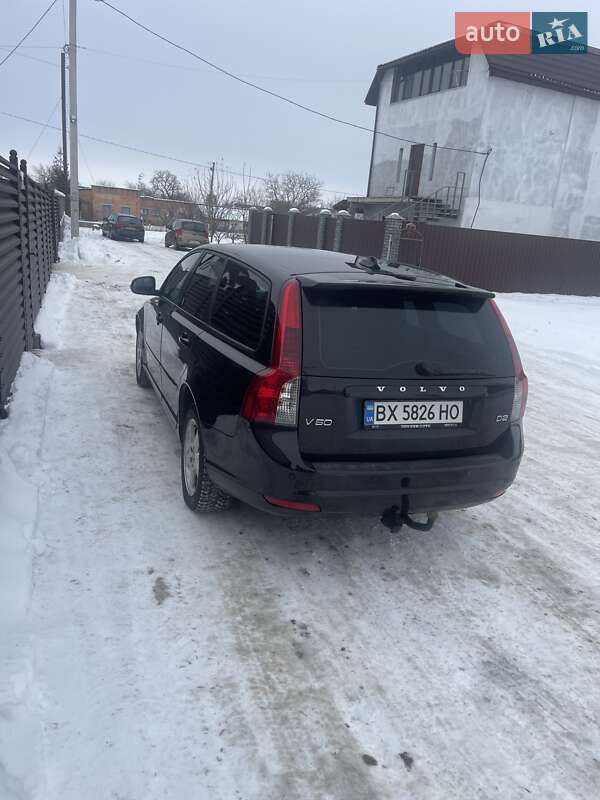 Універсал Volvo V50 2010 в Старокостянтинові