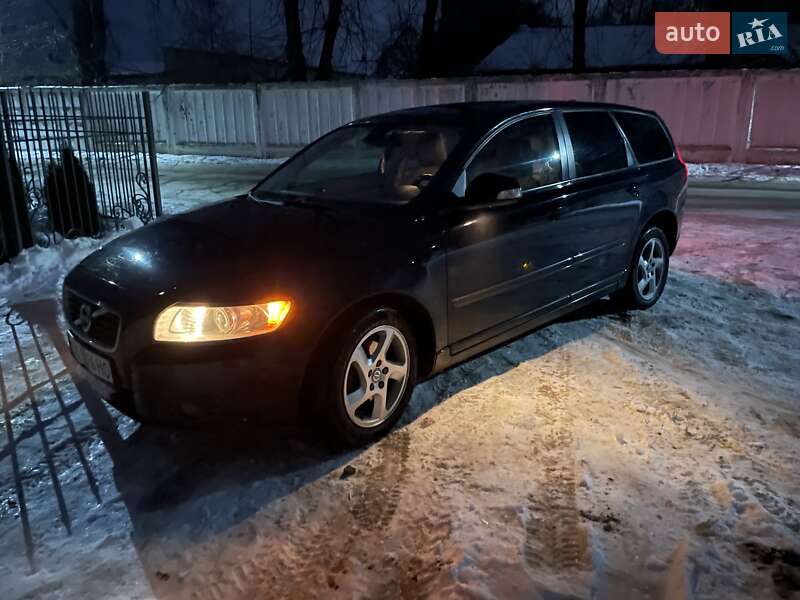 Універсал Volvo V50 2010 в Старокостянтинові