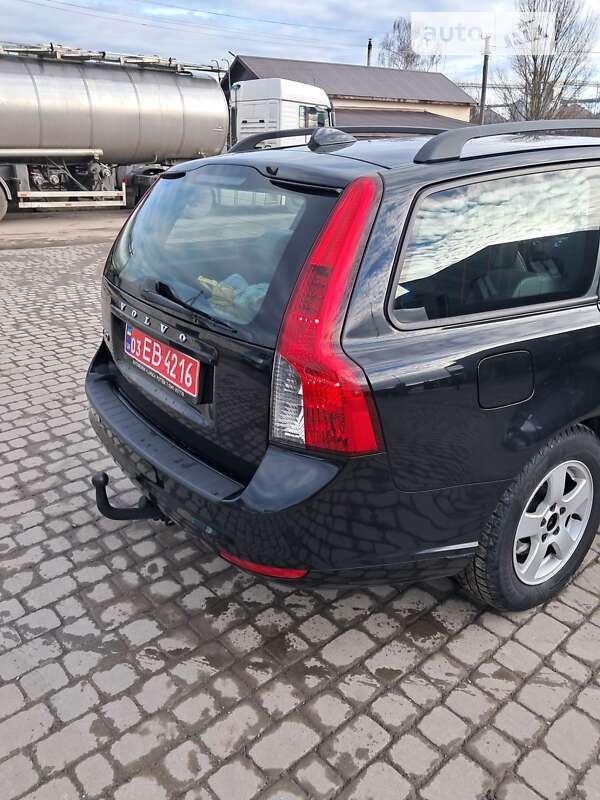 Универсал Volvo V50 2010 в Белогорье