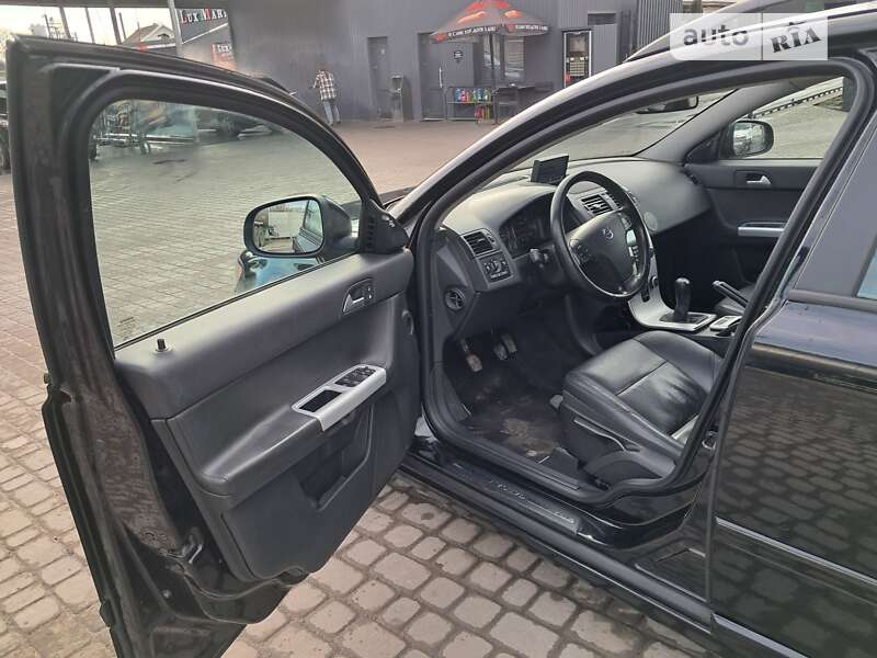 Универсал Volvo V50 2010 в Белогорье