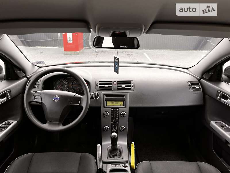 Универсал Volvo V50 2009 в Черкассах