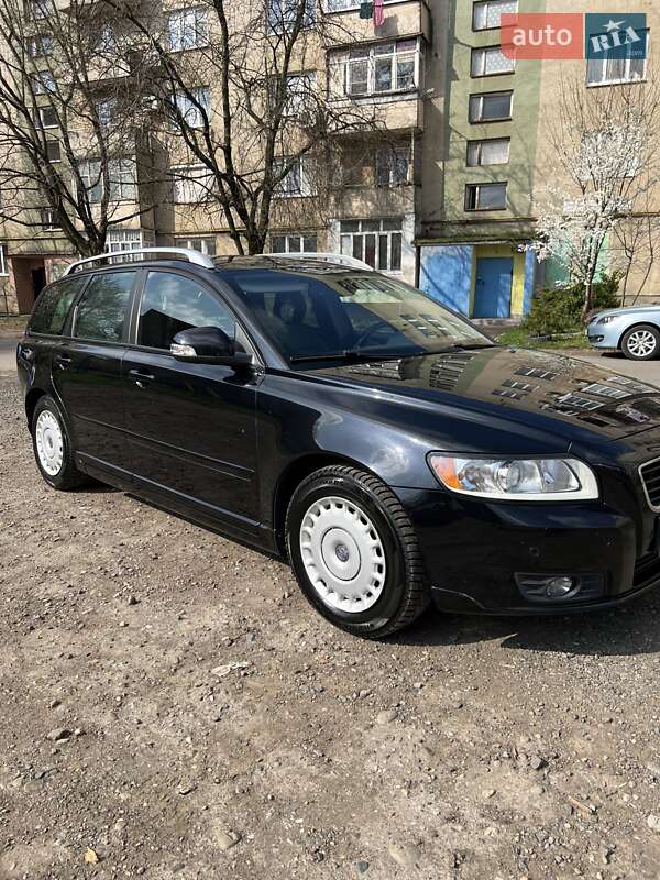 Універсал Volvo V50 2011 в Мукачевому
