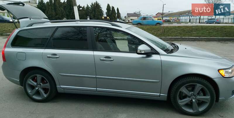 Універсал Volvo V50 2009 в Миронівці