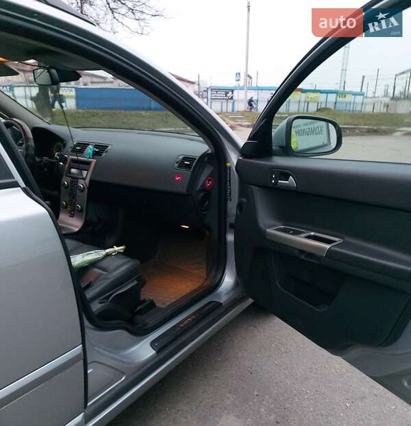 Універсал Volvo V50 2009 в Миронівці