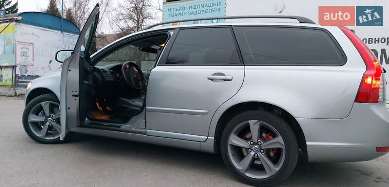 Універсал Volvo V50 2009 в Миронівці