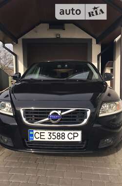 Універсал Volvo V50 2011 в Чернівцях