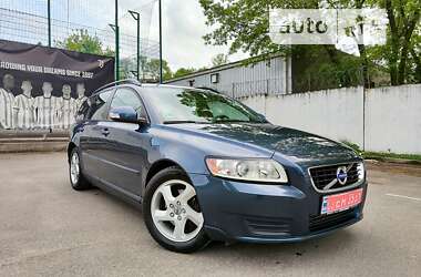 Универсал Volvo V50 2010 в Киеве