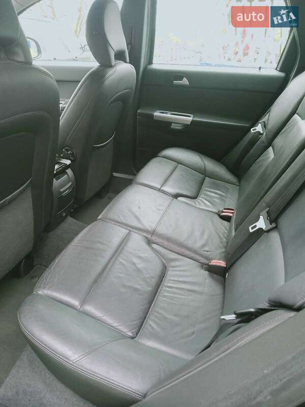 Універсал Volvo V50 2010 в Решетилівці