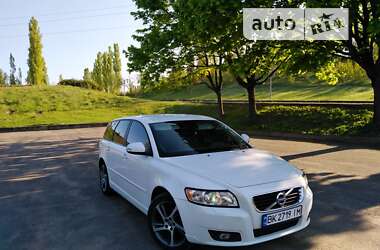 Volvo V50 2011