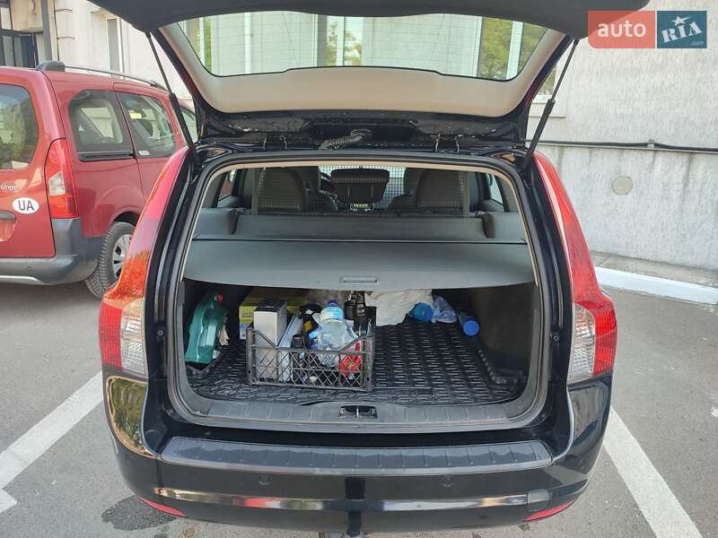 Универсал Volvo V50 2011 в Киеве