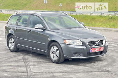 Универсал Volvo V50 2010 в Полтаве