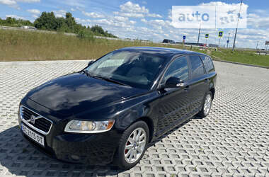 Універсал Volvo V50 2010 в Львові