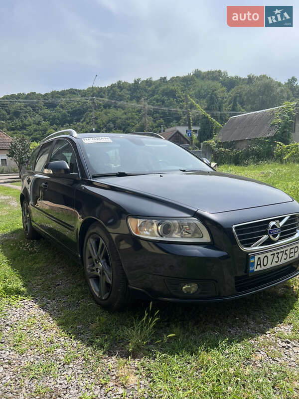 Універсал Volvo V50 2011 в Мукачевому
