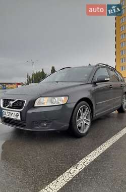 Volvo V50 2009