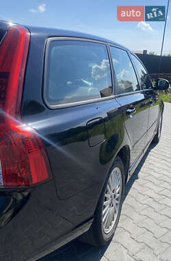 Универсал Volvo V50 2010 в Львове