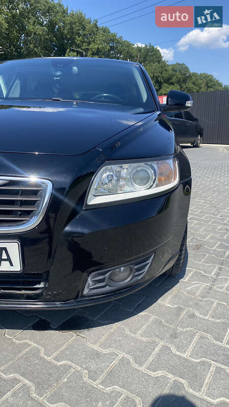 Универсал Volvo V50 2010 в Львове