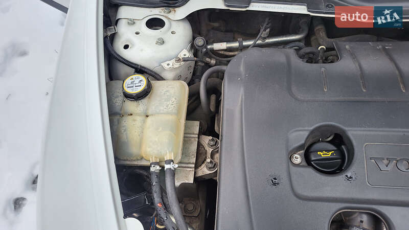 Універсал Volvo V50 2010 в Сумах