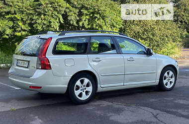 Універсал Volvo V50 2010 в Дубні