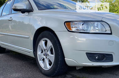 Універсал Volvo V50 2010 в Дубні