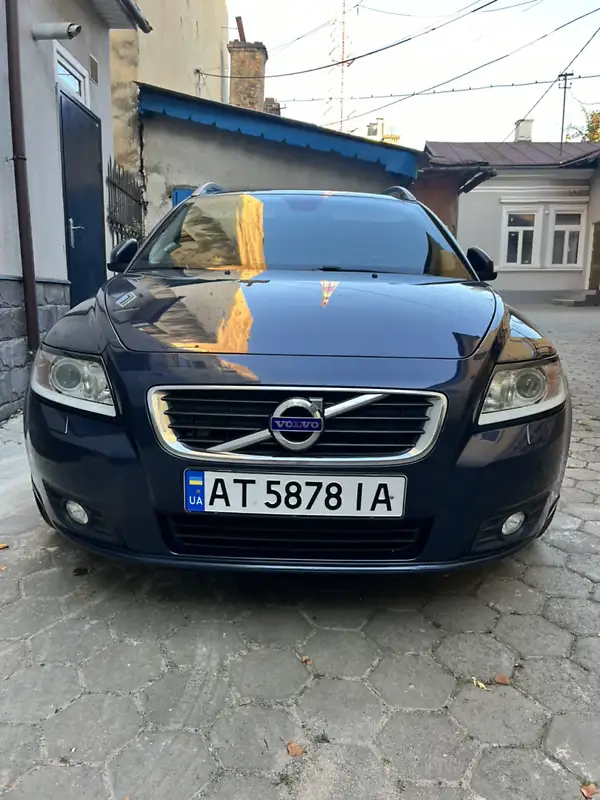 Volvo V50 2011