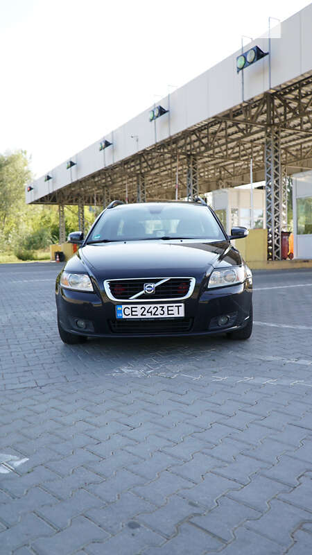 Универсал Volvo V50 2008 в Черновцах