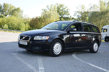 Универсал Volvo V50 2008 в Черновцах